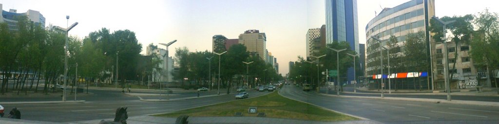 Panoramica reforma desde insurgentes by Victor Irizar