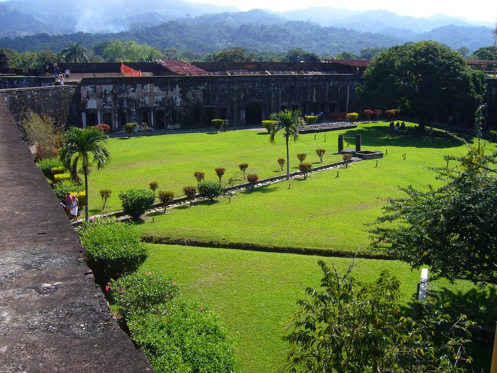 Fortaleza San Fernando de Omoa by Enrique Quesada