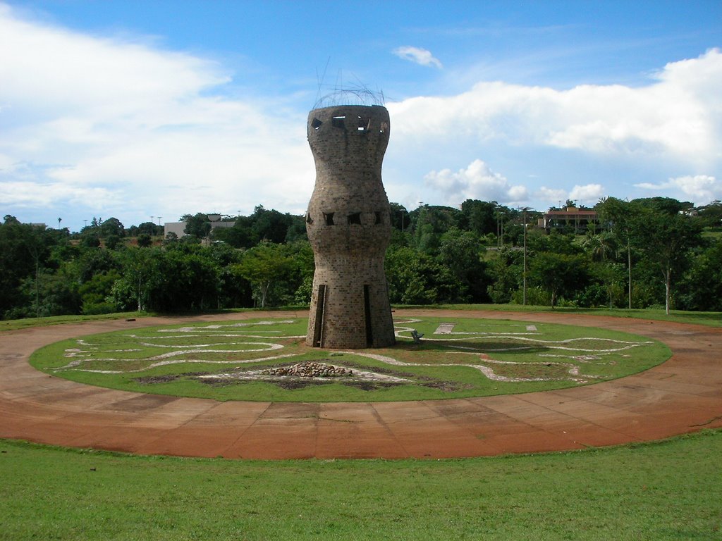 Parque das Nacoes Indiginas by Neil Hunter