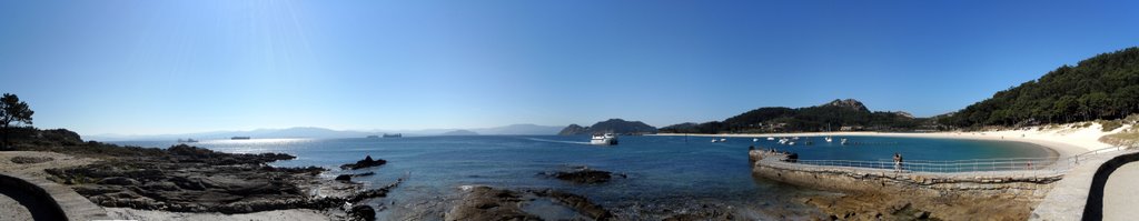 Il porto delle Cies verso la ria di Vigo by gremo1982