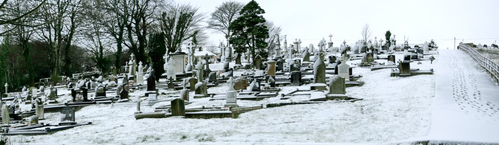 Cemetery in Snow @ 2009 by Bolagraphy