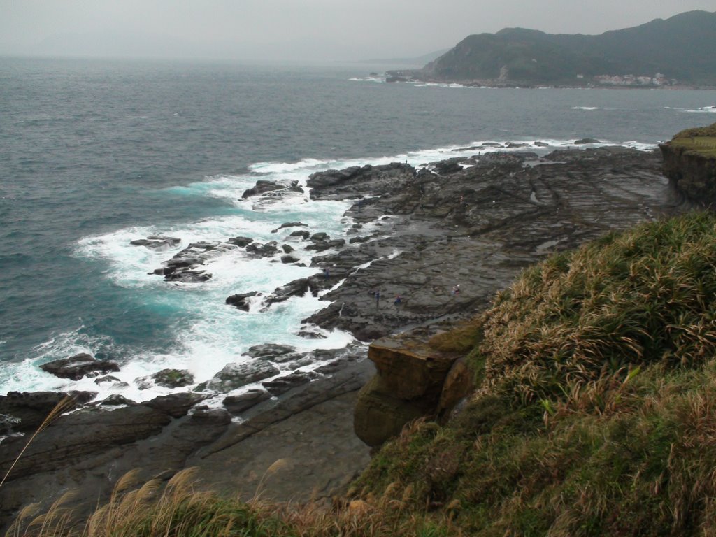 Coast by Cape Bi Tou by chiawei0816