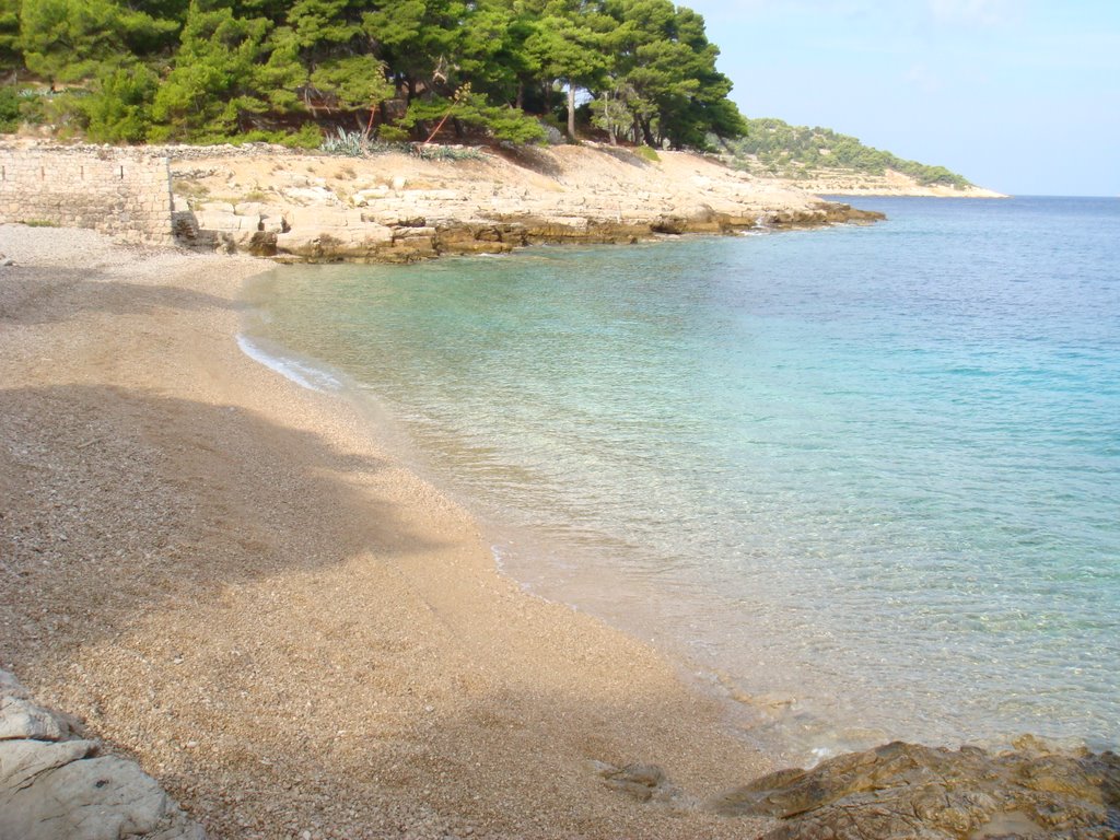 Small beach near town Vis by Latic