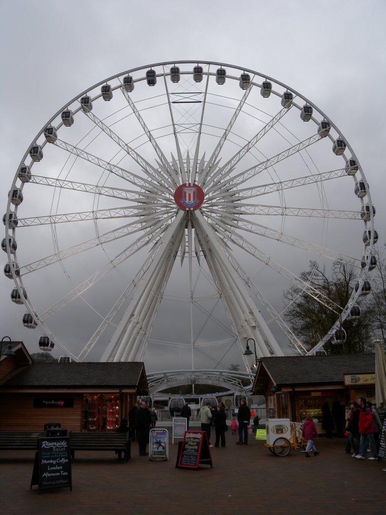 Ferris Wheel, Trentham by Shaun Jones