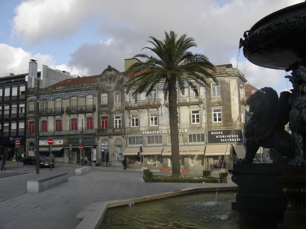 Praça dos Leões by mondrian