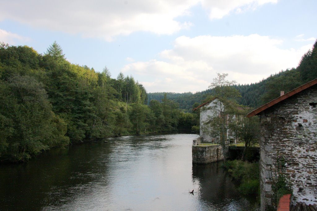 Eybouleuf : ancien moulin de Sampinet by macrobert