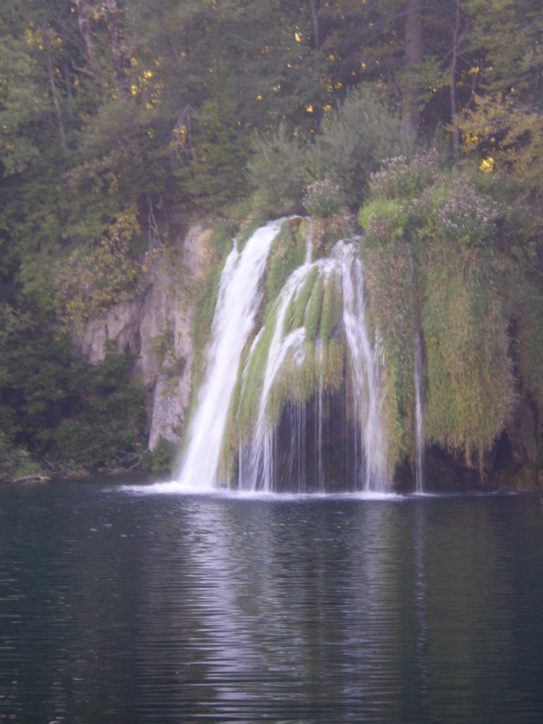 Plitvica Selo, Croatia by COJO ANDANTE