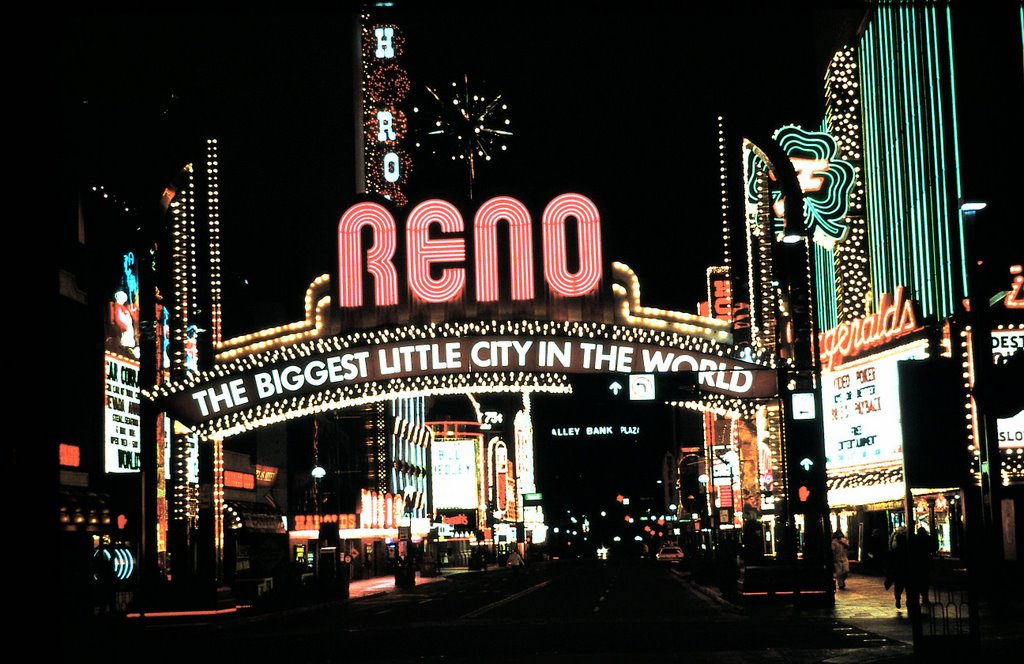 Biggest Little City in the World sign, Reno, Nevada by htabor