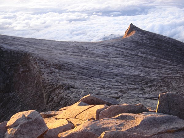 South Peak (3933m asl) by Md. Fahmi Hamid