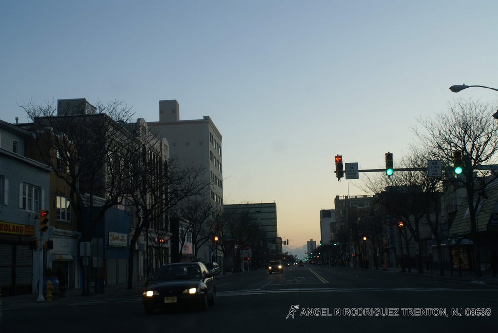 ATLANTIC CITY - ATLANTIC AVE by ANGEL N RODRIGUEZ