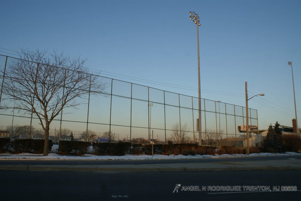 ATLANTIC CITY - N ILLINOIS AVE by ANGEL N RODRIGUEZ