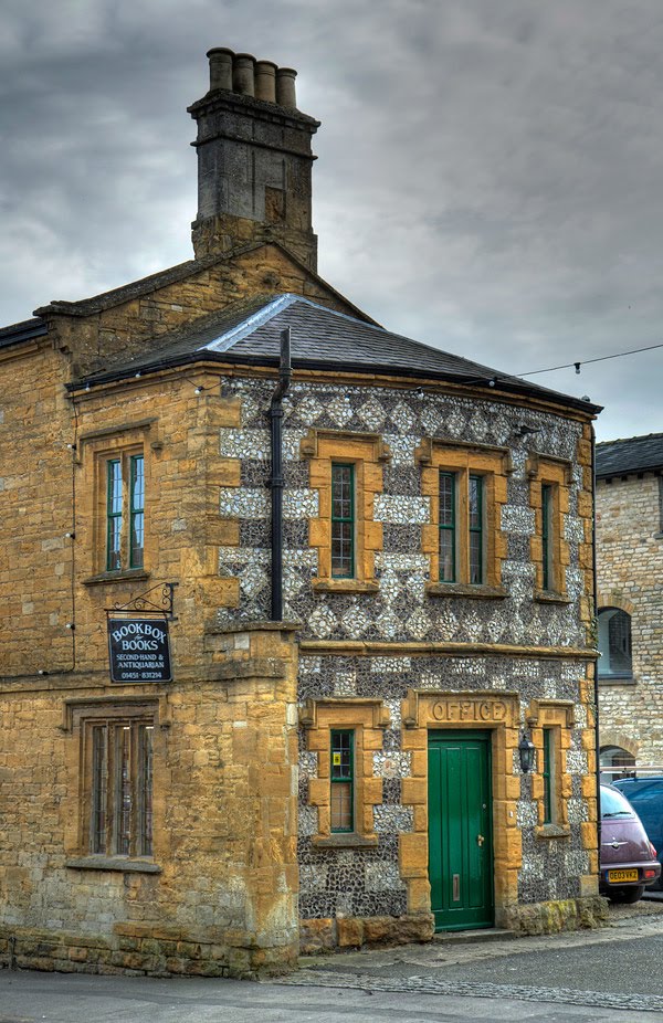 Stow-on-the-Wold by Andrew Roland