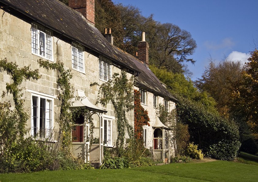 Stourhead Cottages by lurcio