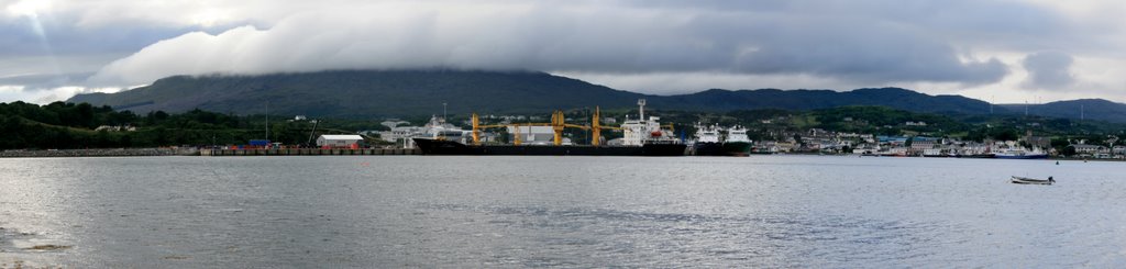 International Pier , Killybegs by Bolagraphy