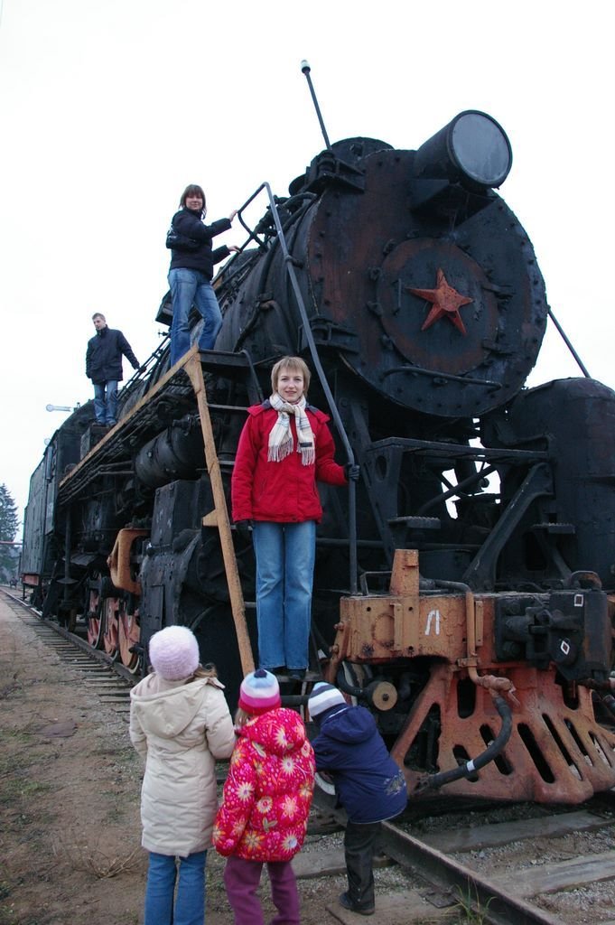 09.12.2006 Steam-engine, Cinemaville, Latvia by Desierk