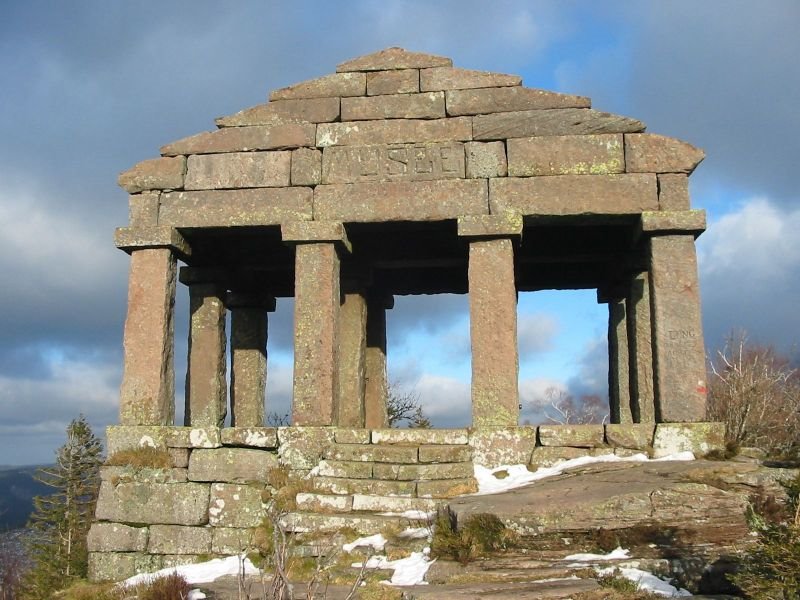 Temple du Donon by osrick