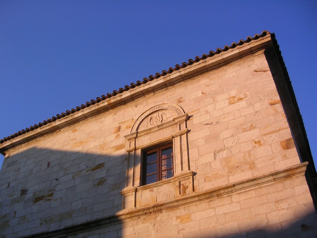 Ventana del Parador, Zamora, País Llionés by Llara