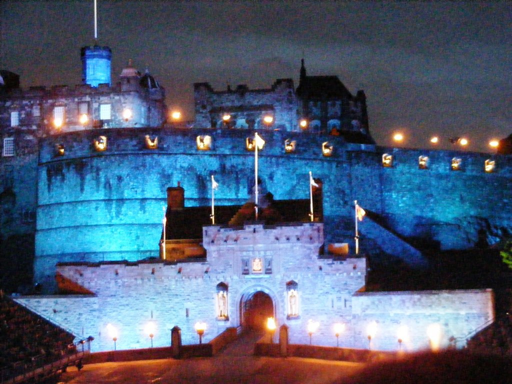 Edinburgh Castle by bulldog2