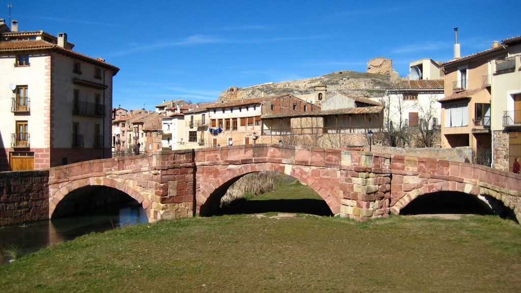 Puente medieval sobre el río Gallo by Ca'mont