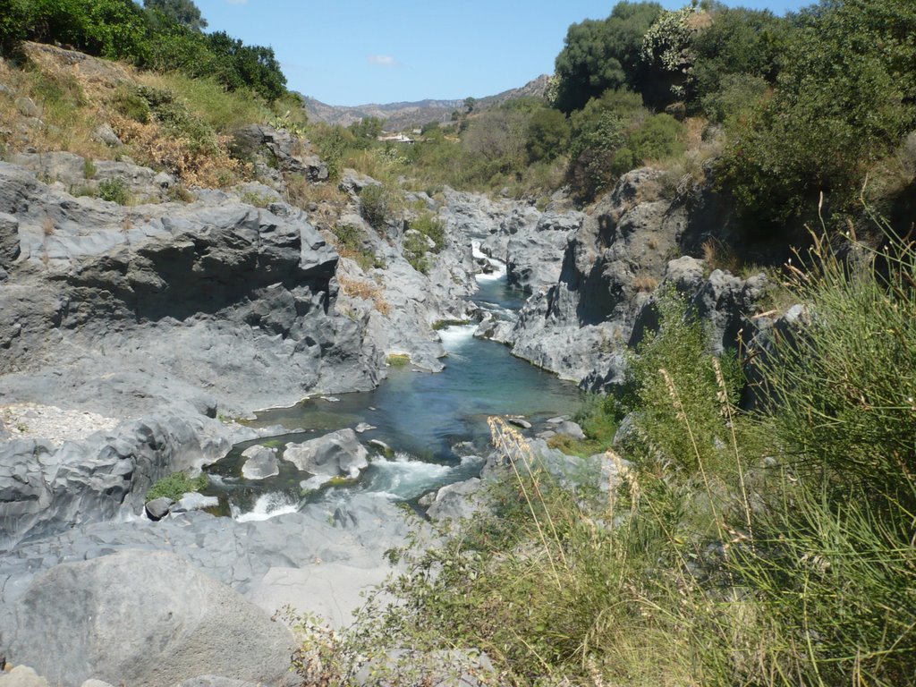 Gole dell'alcantara upper by Roberto Pampalone