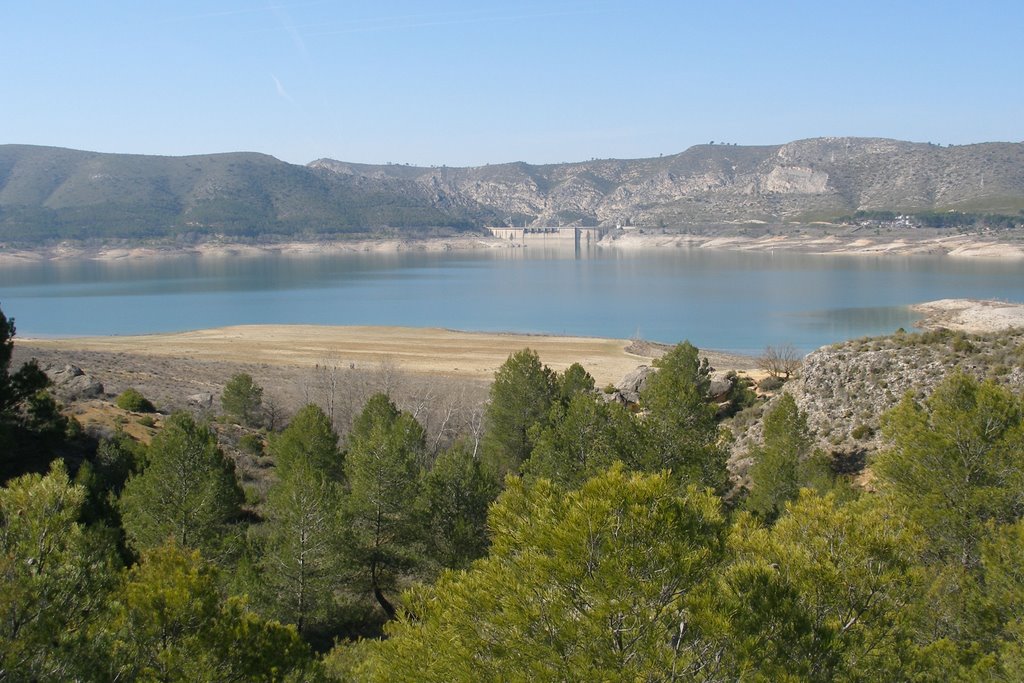 Embalse de Buendia. Febrero 2009 by juanmr