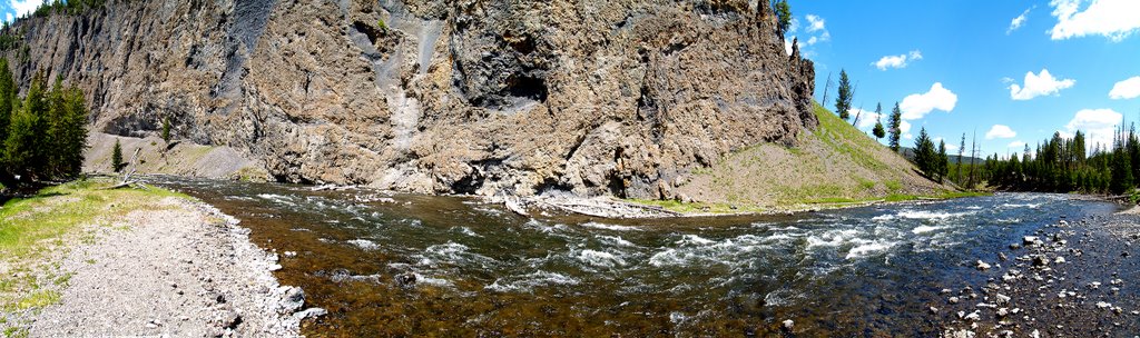 Yellowstone / Wyoming by dallas1959