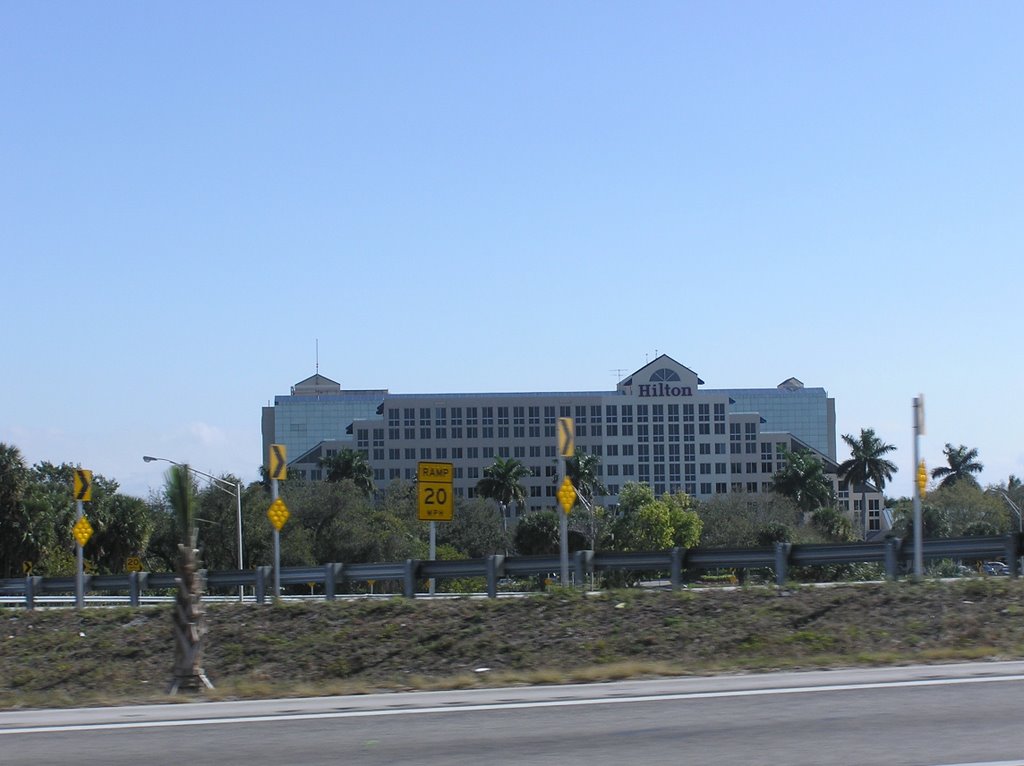 I-95 Northbound. Hilton. by Roberto Lam