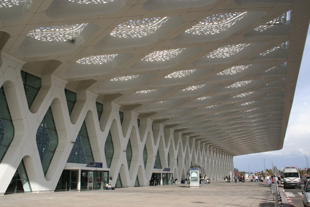 Aeroport, Marrakech. by rodolphe et yanis