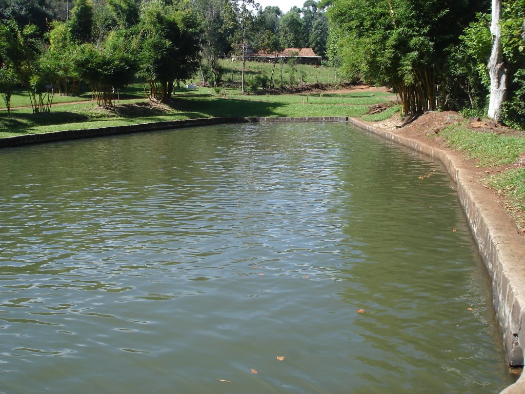 Piscinão do Salla by Jorge Alan Bonafé Pe…