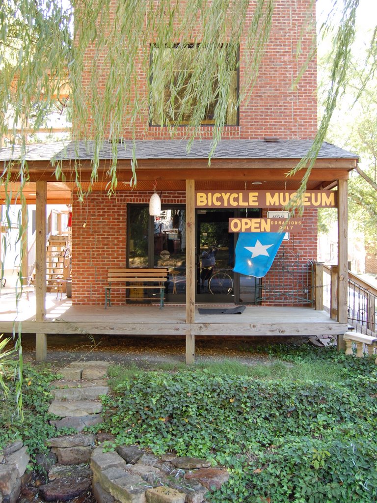 Bicycle Museum Clumberland Gap TN. Allen Collins by alcollins49