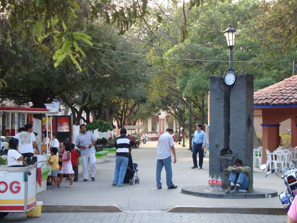 Reloj en el zócalo by Dr. Arturo Zavaleta