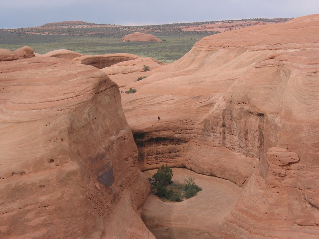 Arches National Park, Great Rocks - View from the trail to the Delicate Arch, Utah, 12 May 2007 by Albert Li