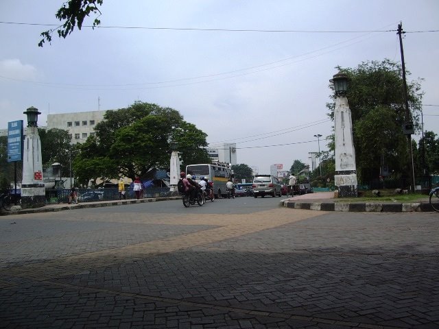 Semarang Kota Lama-jembatan Berok by Poetry Soerya