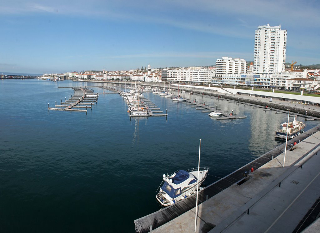 Ponta Delgada by Mário Nelson