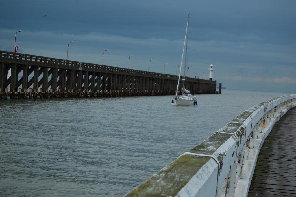 Boot vaart blankenberge in by danny arnoldus