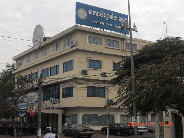 University of Cambodia, Phnom Penh by santiw