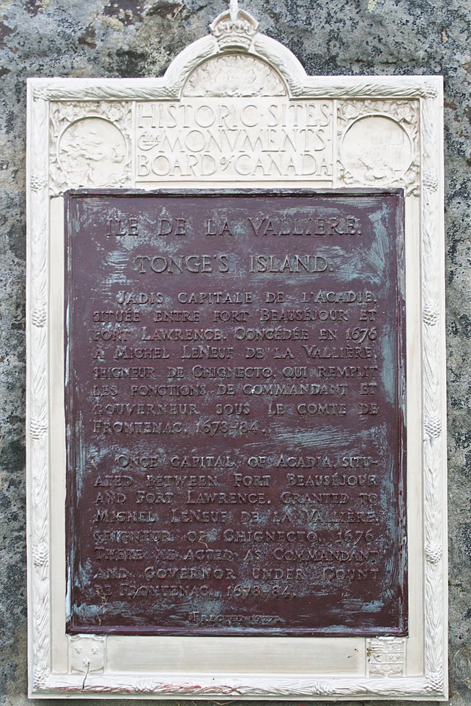 Fort Beauséjour NB, Memorial Plaque by brianscottpettigrew