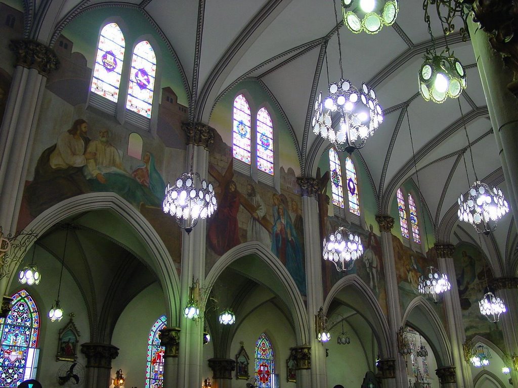 Vista interna da Igreja Nossa Senhora do Carmo - Campinas by Faaguiar