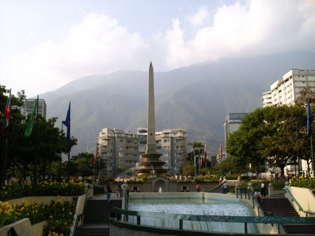 Santa Eduvigis, Caracas, Miranda, Venezuela by Ramdor