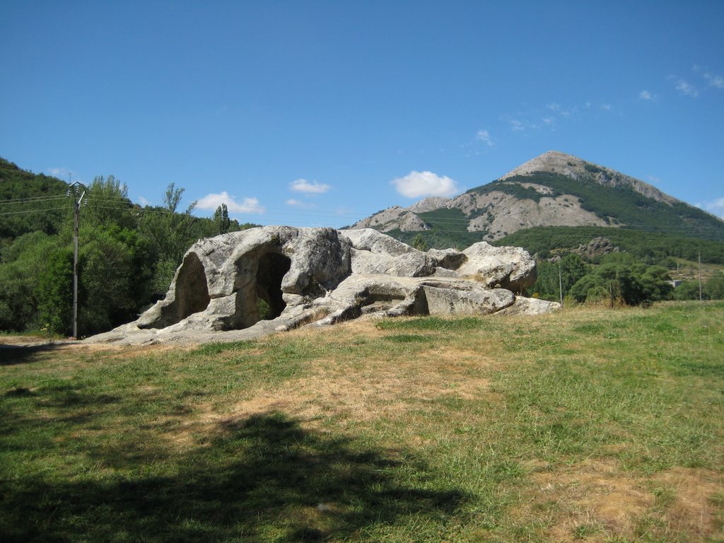 Ermita Rupestre deSan Vicente by julianprisas