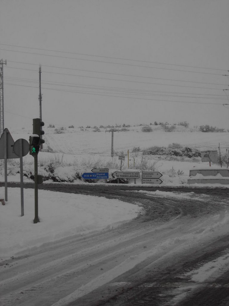 Cobeña bajo la nieve by joyquintas