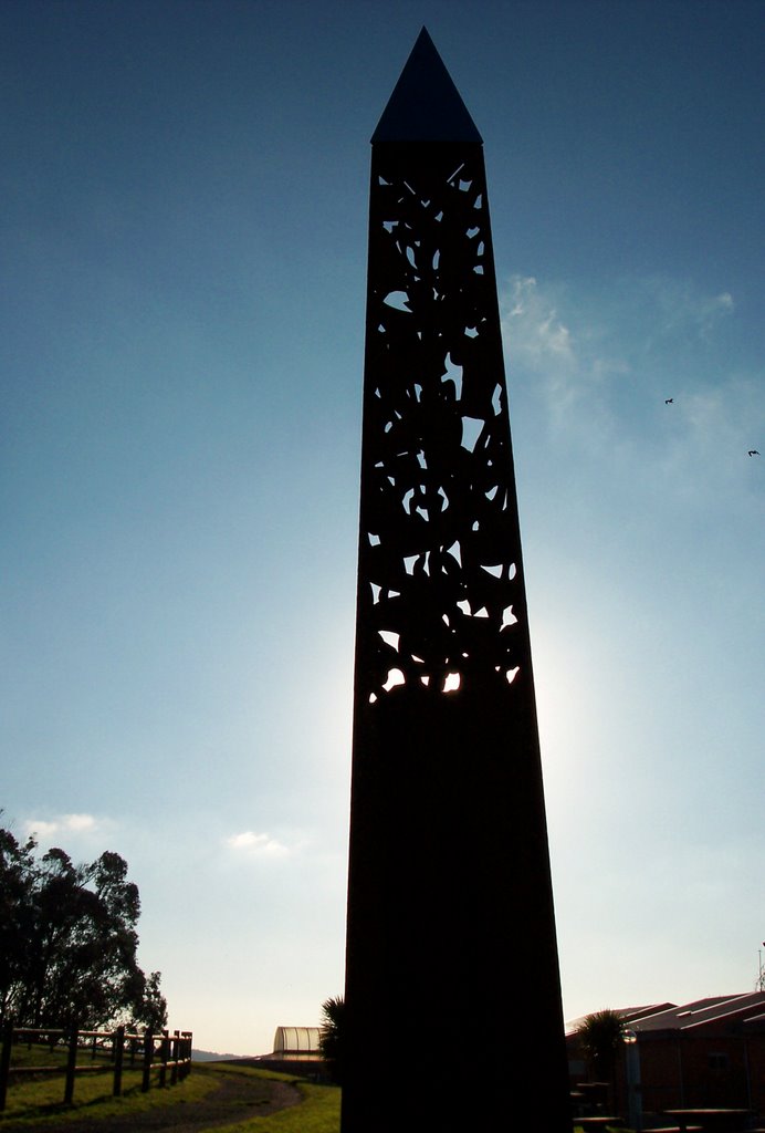 Obelisco solar. by Luis Jorge Rozas Gar…