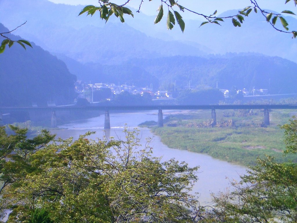 予讃線鉄橋 The railroad bridge by ore_p