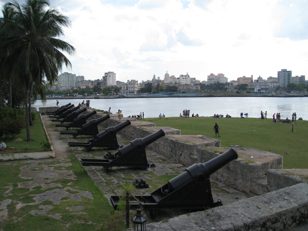 Fortaleza La Cabaña Bahia de la Habana by acere