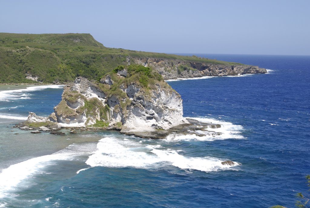 Bird Isl., saipan by Hidetaka Furuichi