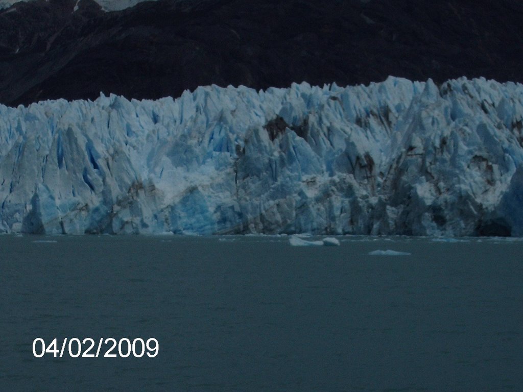 Glaciar O'Higgins by José Pedro Martínez