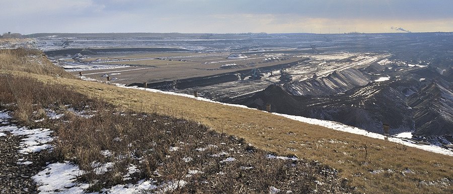 Blick SO nach Heuersdorf in den Tagebau Schleenhain, Febr. 2009 by swantewit