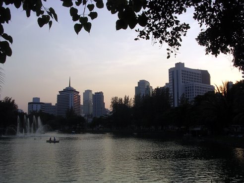 Lumpini Park by ttaaee