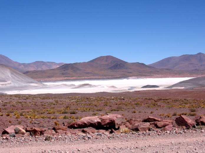 Llegando al "Salar de Aguas Calientes" by jorgearg