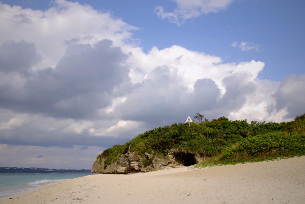 Sesoko beach, okinawa by Hidetaka Furuichi